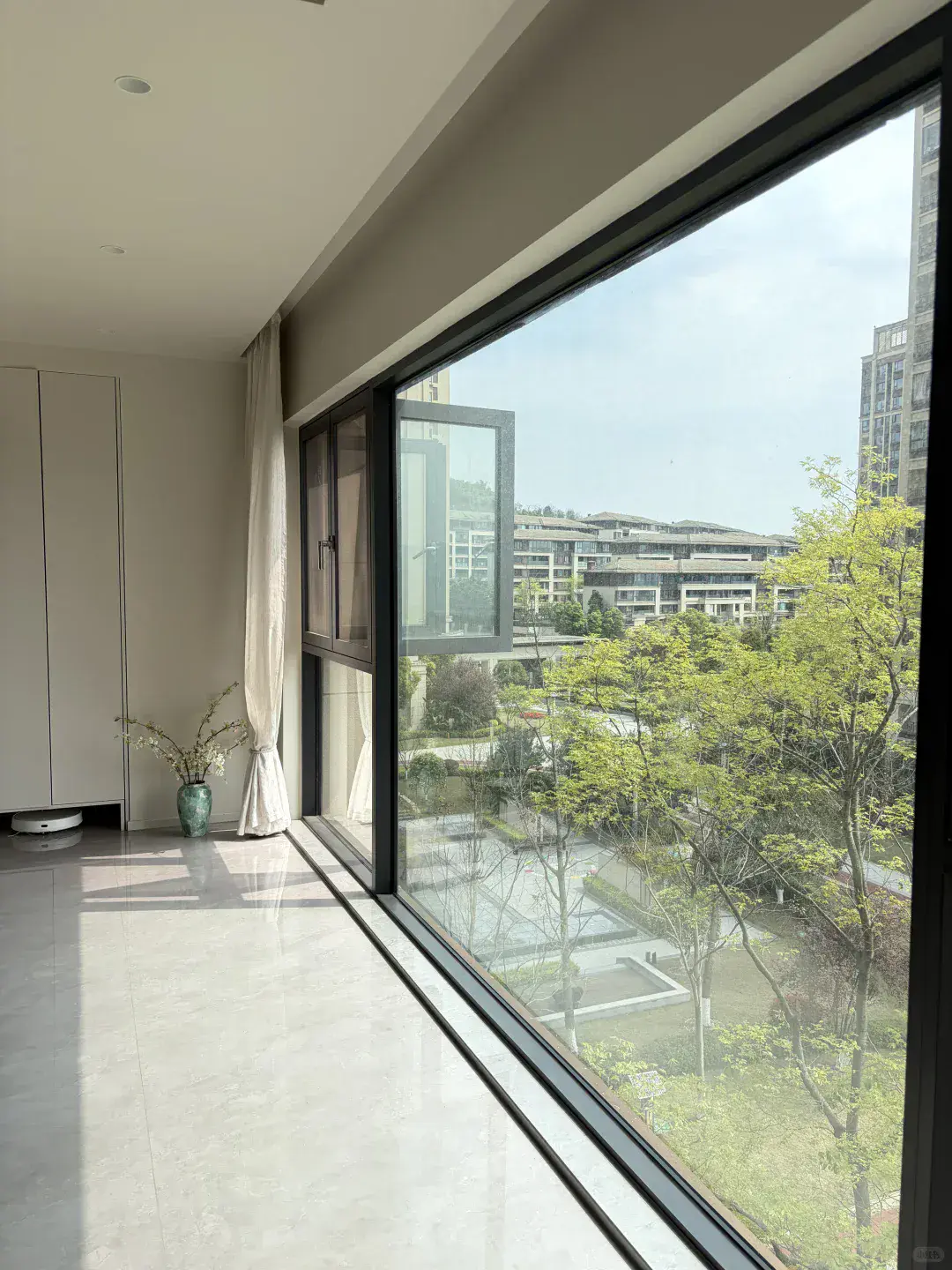 Panoramic fixed-window combination reference 05