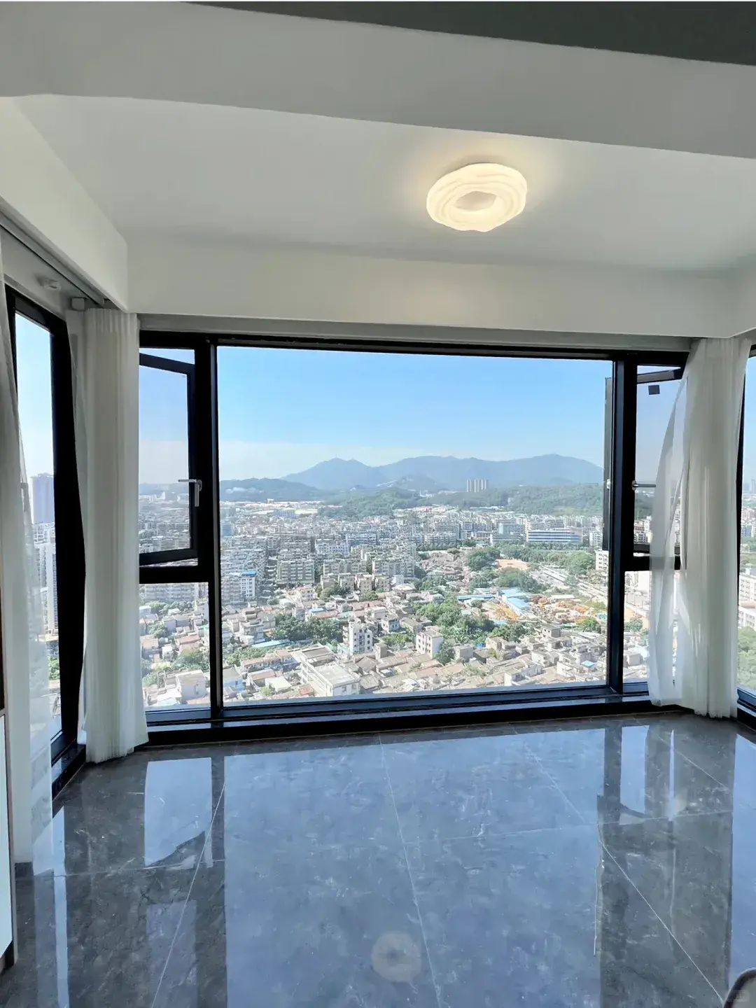 Panoramic fixed-window combination reference 06